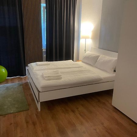 Koeln Wohnung 4 Min Naehe Von Hbf Und Dom Mit Garten ,Balkon & Office Kültér fotó
