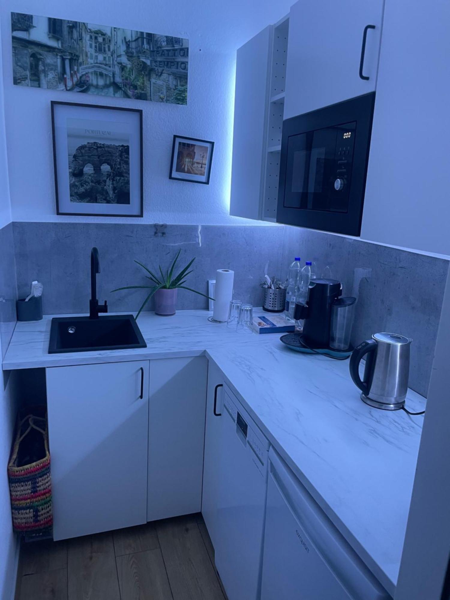 Koeln Wohnung 4 Min Naehe Von Hbf Und Dom Mit Garten ,Balkon & Office Kültér fotó
